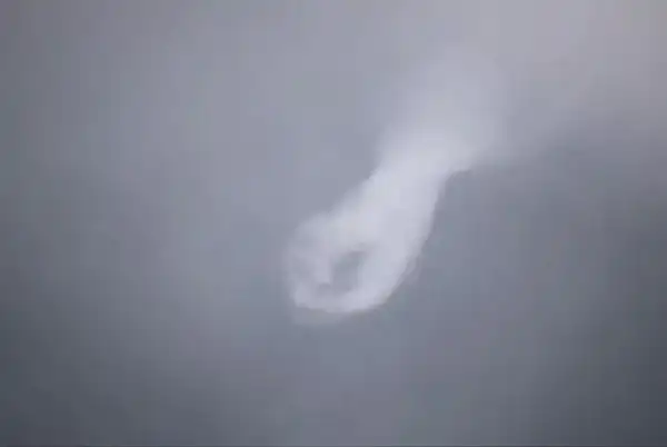 Hand Of God Pictured In The Cloud By PhotoGrapher